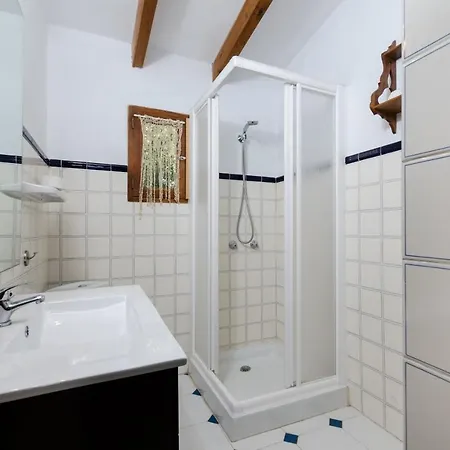 Villa Yourhouse Llampi, Quiet In The Countryside With Private Pool *